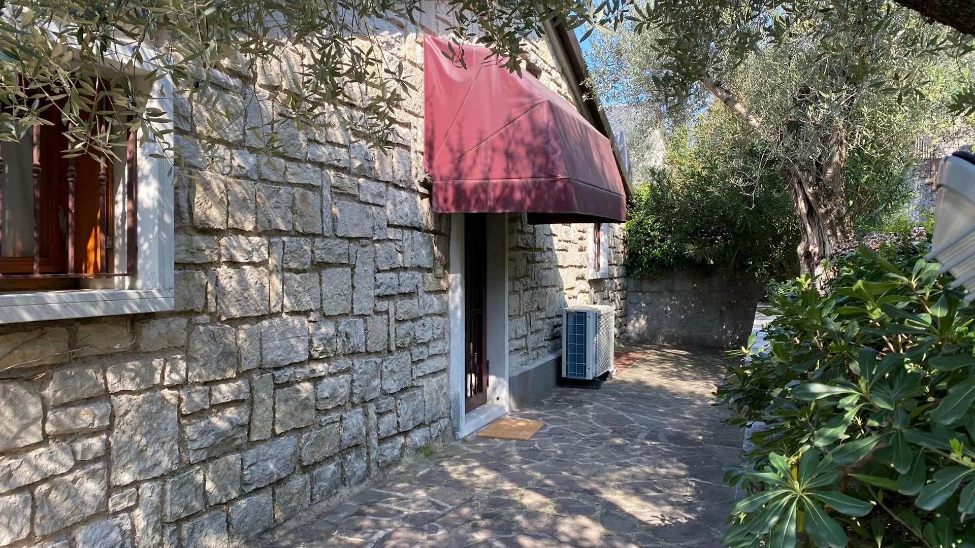 Lakeside Residence 'Al Crero' Torri Del Benaco 0*,  Italia