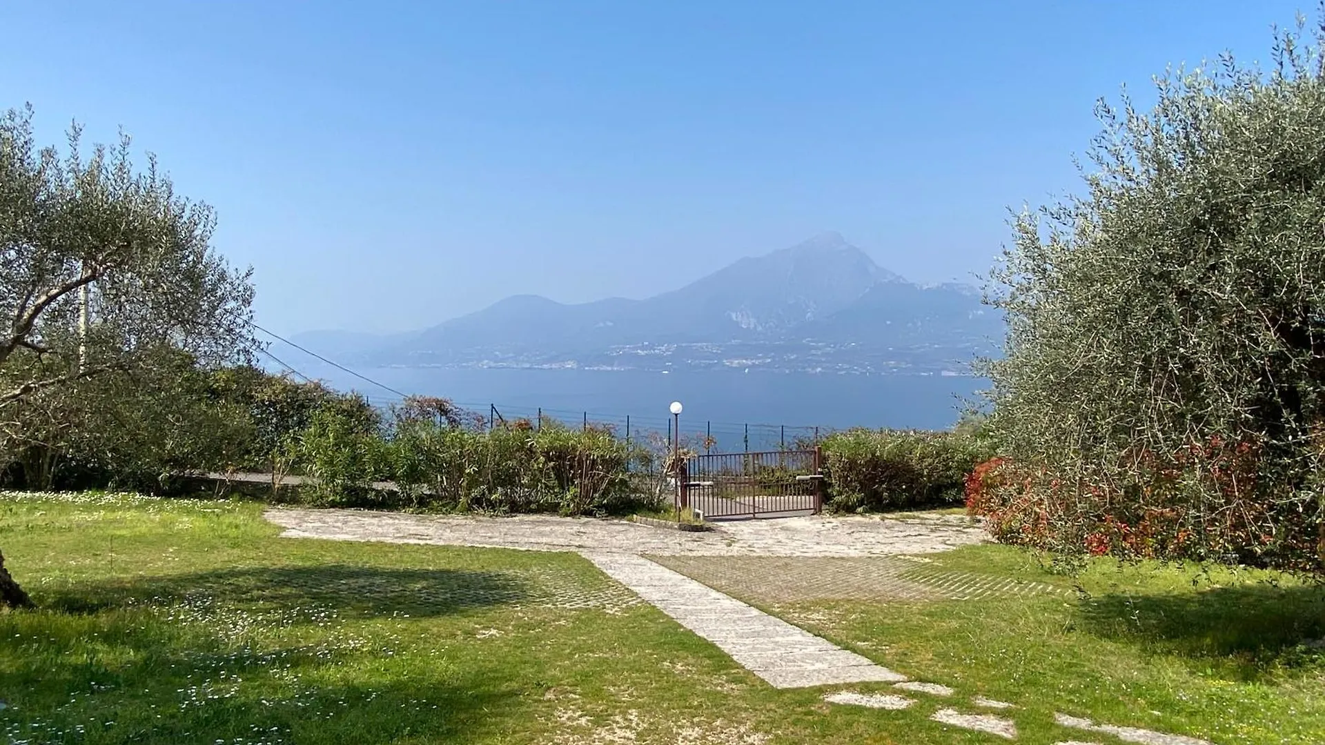 Lakeside Residence 'Al Crero' Torri Del Benaco 0*,