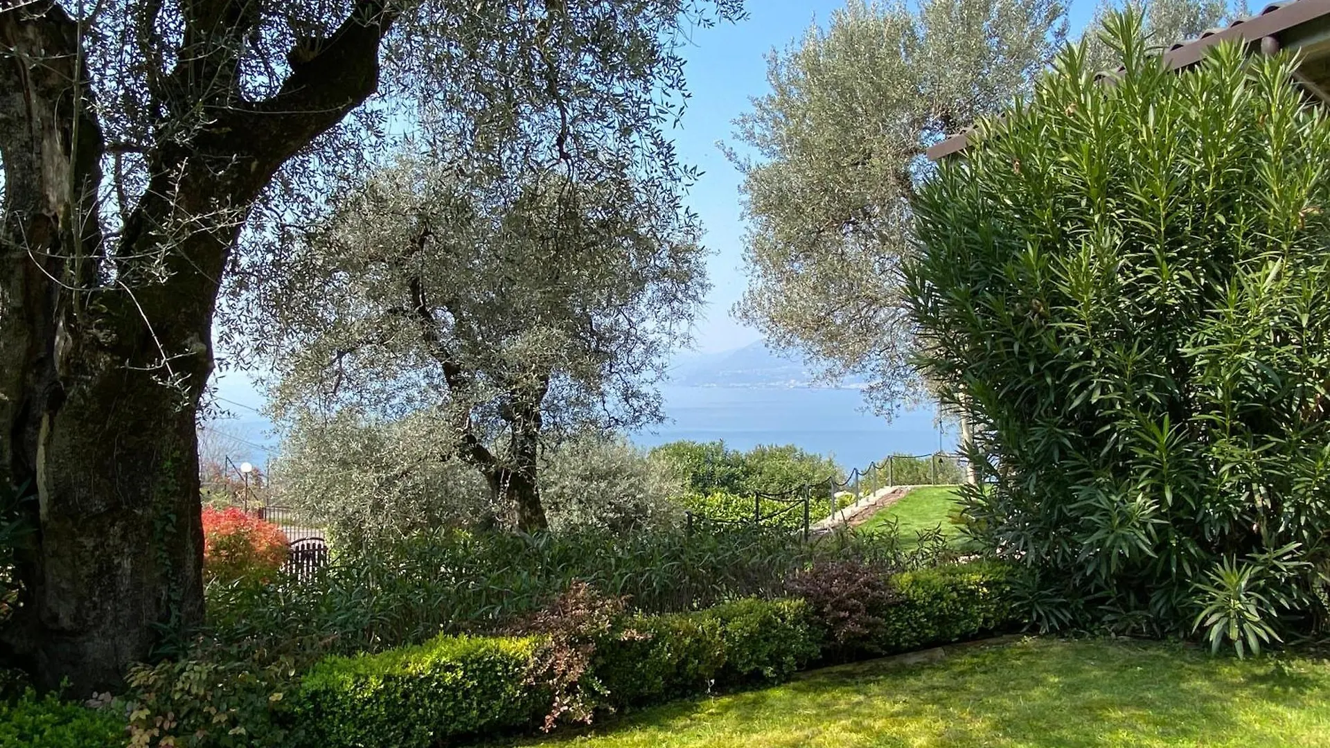 Lakeside Residence 'Al Crero' Torri Del Benaco 0*,  Italia